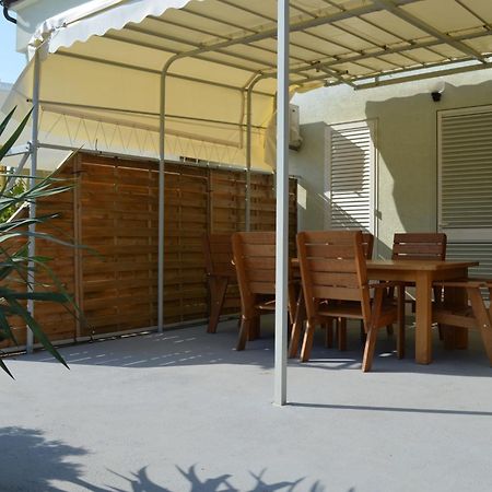 Apartments Buljan Baška Rom bilde