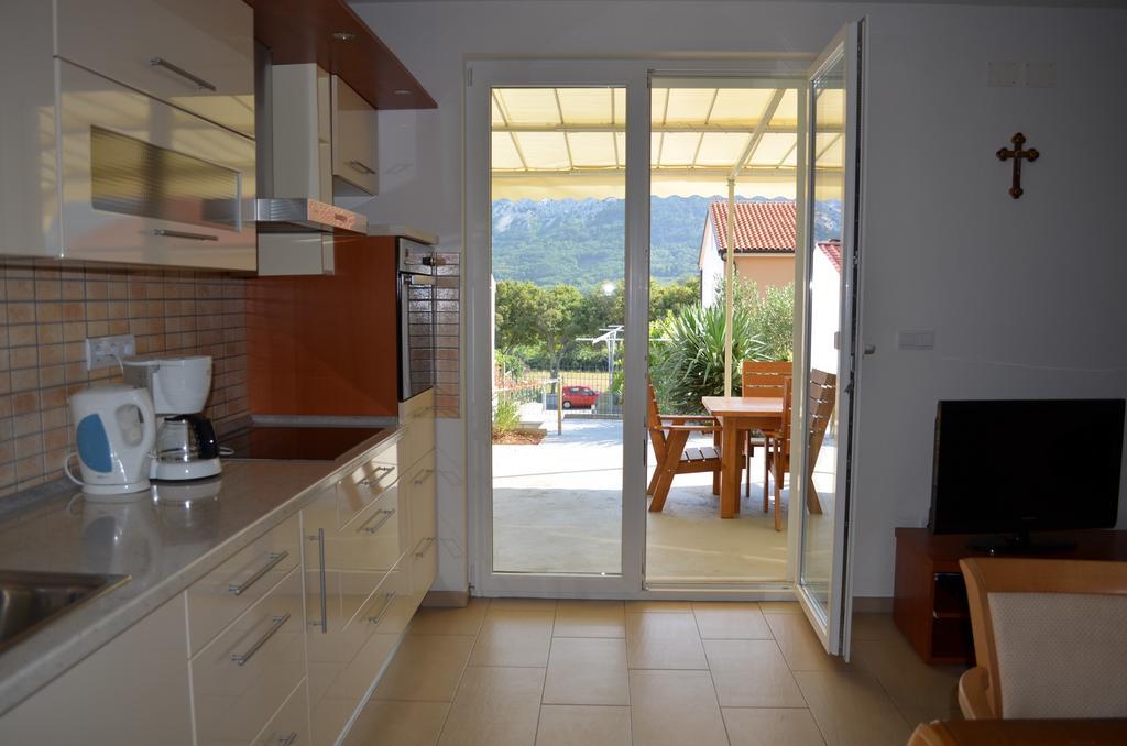 Apartments Buljan Baška Rom bilde